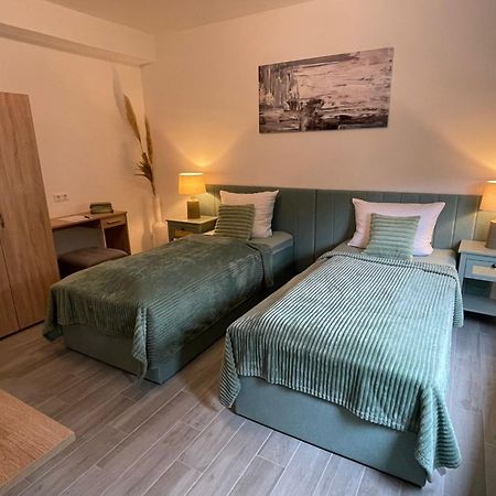 Holi Day Spa 2-Bett Zimmer App 3 Berlin Eksteriør billede